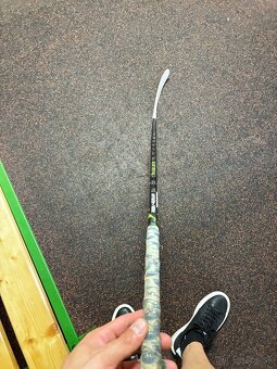 Predám hokejku Bauer - 7