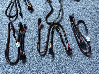 Predám zdroj FSP Fortron Hyper M 600 - 7