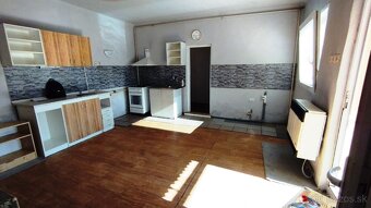 Predaj rodinný dom v centre mesta Levice - 7