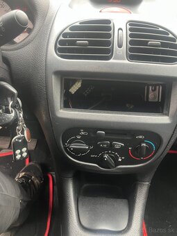 Peugeot 206, 1.1i - 7