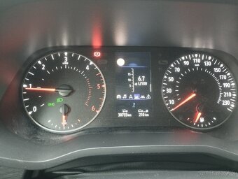 Renault traffic 9 miestne - 7