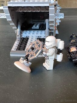 Lego Star Wars loď a minifigurky - 7