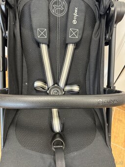 Cybex Beezy 2024 Magic Black - 7