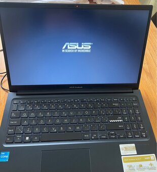 Predam Asus Vivobook 15 x1504BQ575W Cool Silver - 7