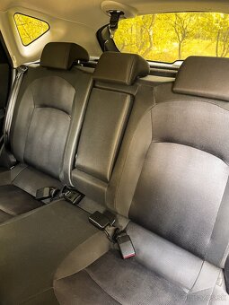 Nissan Qashqai 1.6 benzín, 2012 - 7
