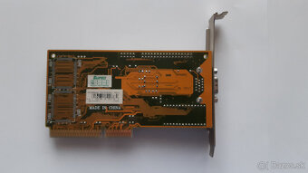 Starsie graficke karty AGP - Maxtor G200, S3 Trio - 7