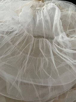 Svadobné šaty navrhnuté a ušité na mieru - 7