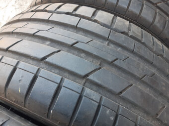 255/45 R19 -letné - 7