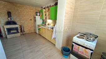 Rodinný dom Štefanov s pozemkom 1311 m² - 7