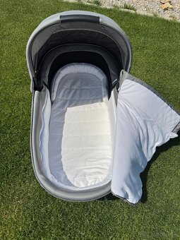 Cybex priam lux vanička pearl grey 2022 - 7