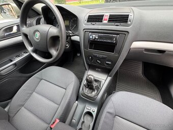 Škoda Octavia 2 2,0 TDI - 7