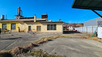 Priemyselný prevádzkový areál na predaj - 7