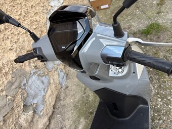 SYM Symphony ST 125i model 2026 - 7