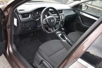 Škoda Octavia Combi 1.6 TDI 110k Style DSG - 7