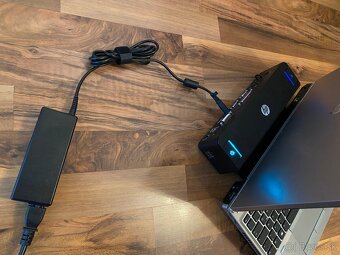 Docking station HP HSTNN-I11X + napajaci adapter 90W a 230W - 7