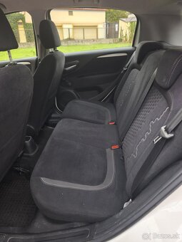 FIAT PUNTO 1.4 benzín 2015 - 7