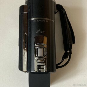 Sony HandyCam HDR-PJ580 - 7