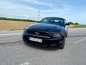 Ford Mustang Cabrio 3.7 - 7