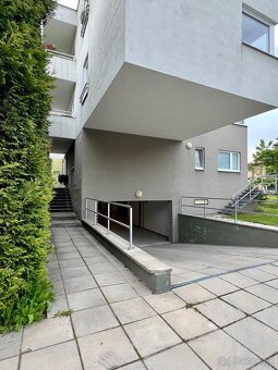 Prenájom garažové miesto vnútorné - 7