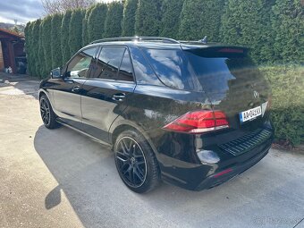 Mercedes Benz 43 AMG - 7