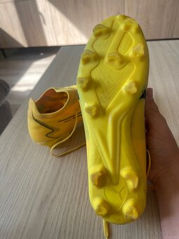 Predám štuplové kopačky značky PUMA 1. Detská trieda - 7