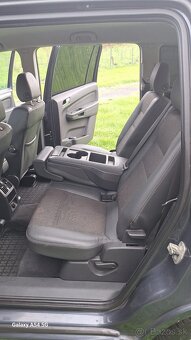 Opel Zafira 1.7 DTJ Cosmo - 7