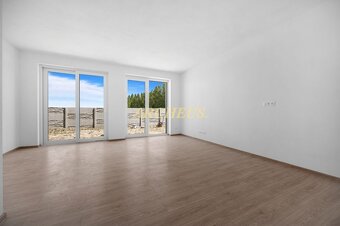 NOVOSTAVBA DVOJDOMU S POZEMKOM V ŠTANDARDE, LEHNICE-KOLÓNIA - 7