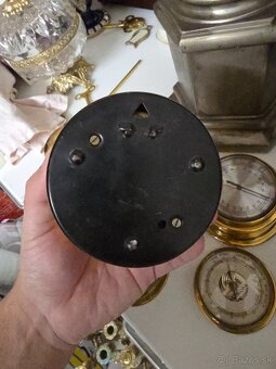hodiny, barometer, teplomer a vlhkomer - 7