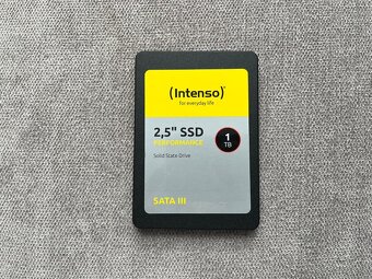 Predám 2,5" SSD Crucial / KingSpec / SP / Intenso / PNY 1TB - 7