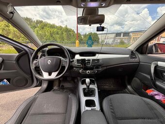 Renault Laguna 3 Grandtour 2.0 dci 110kW NOVÁ STK - 7