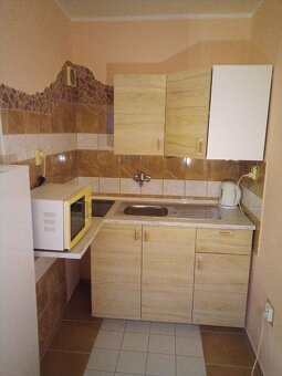 Zrekonštruovaná garsónka s balkónom v Dúbravke - 7