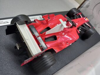F1 FERRARI F2005 2005 RUBENS BARRICHELLO HOTWHEELS 1:18 - 7