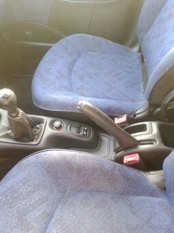 Peugeot 206 1,1 benzín - 7