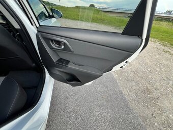 PREDAM TOYOTU AURIS 1,6 97kw 2017 - 7