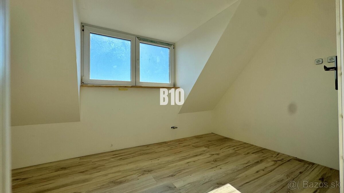 REZERVOVANÉ-Rodinný dom v peknom prostredí - Polerieka - 8