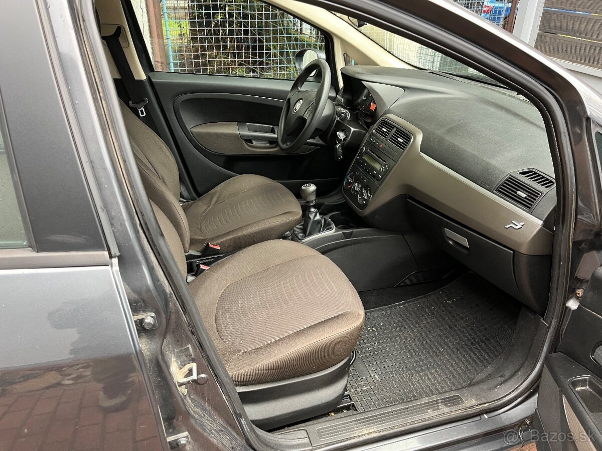 Fiat Grande Punto 1.2 benzín - 8