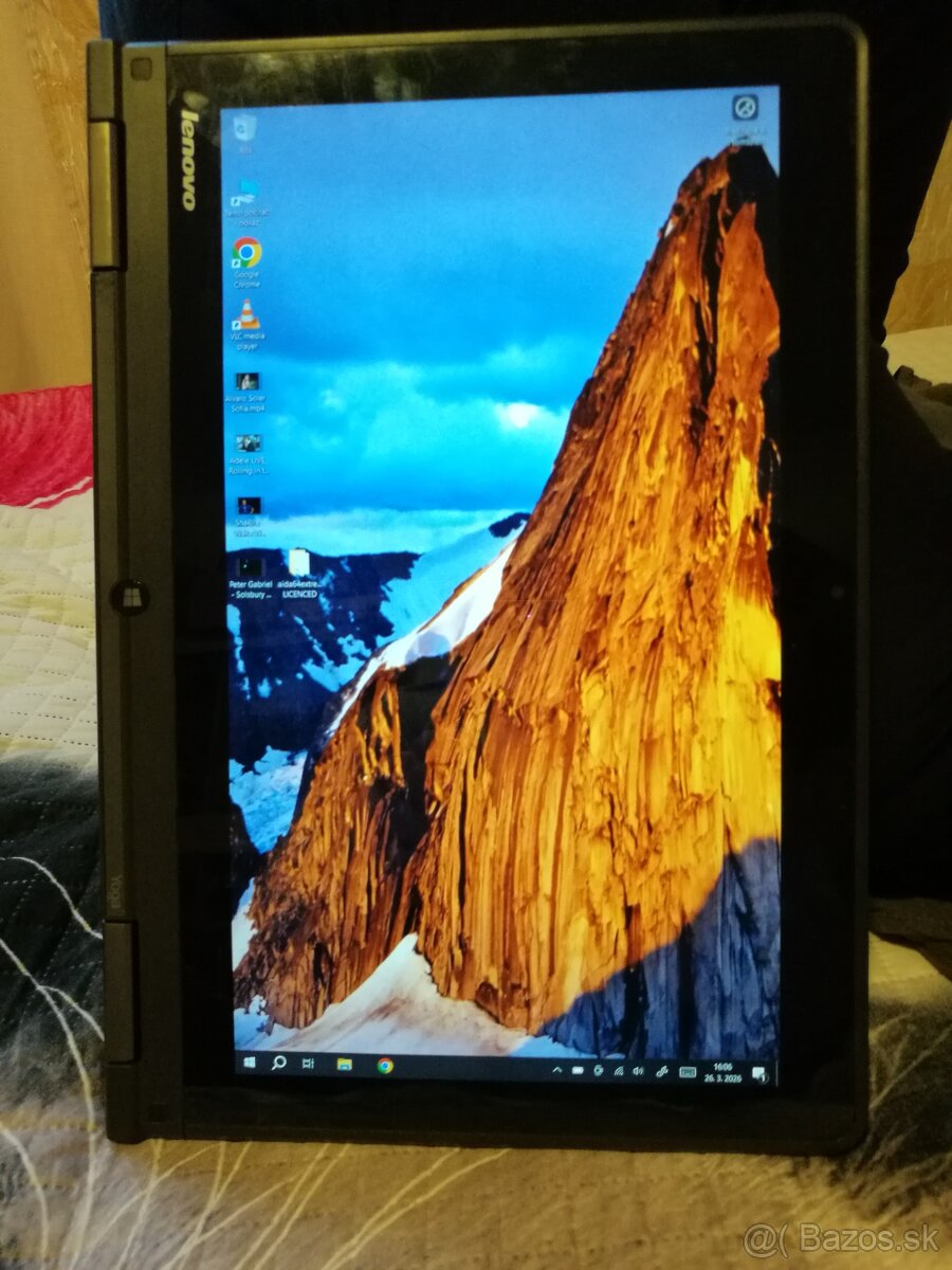 Tablet a netbook v jednom. Lenovo YOGA. - 8