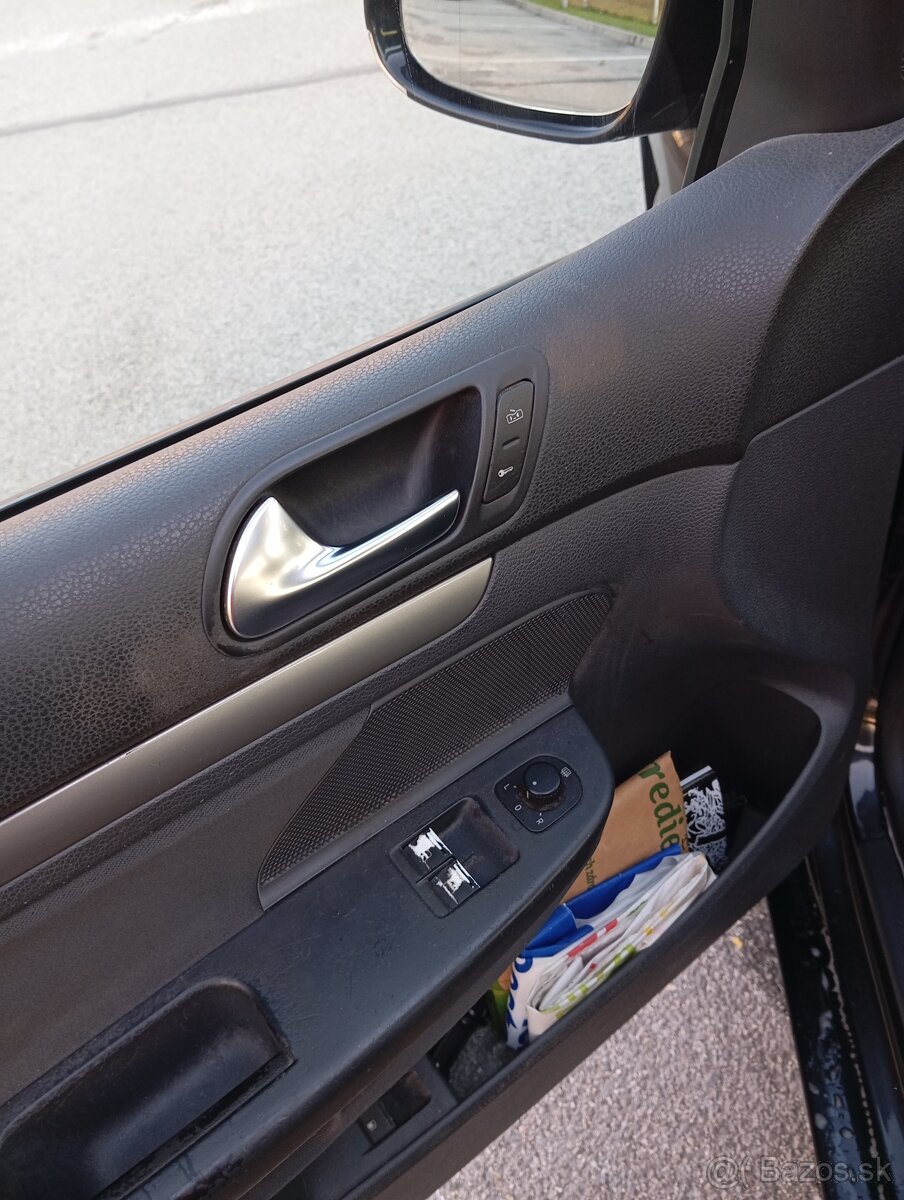 VW GOLF 5 na predaj - 8