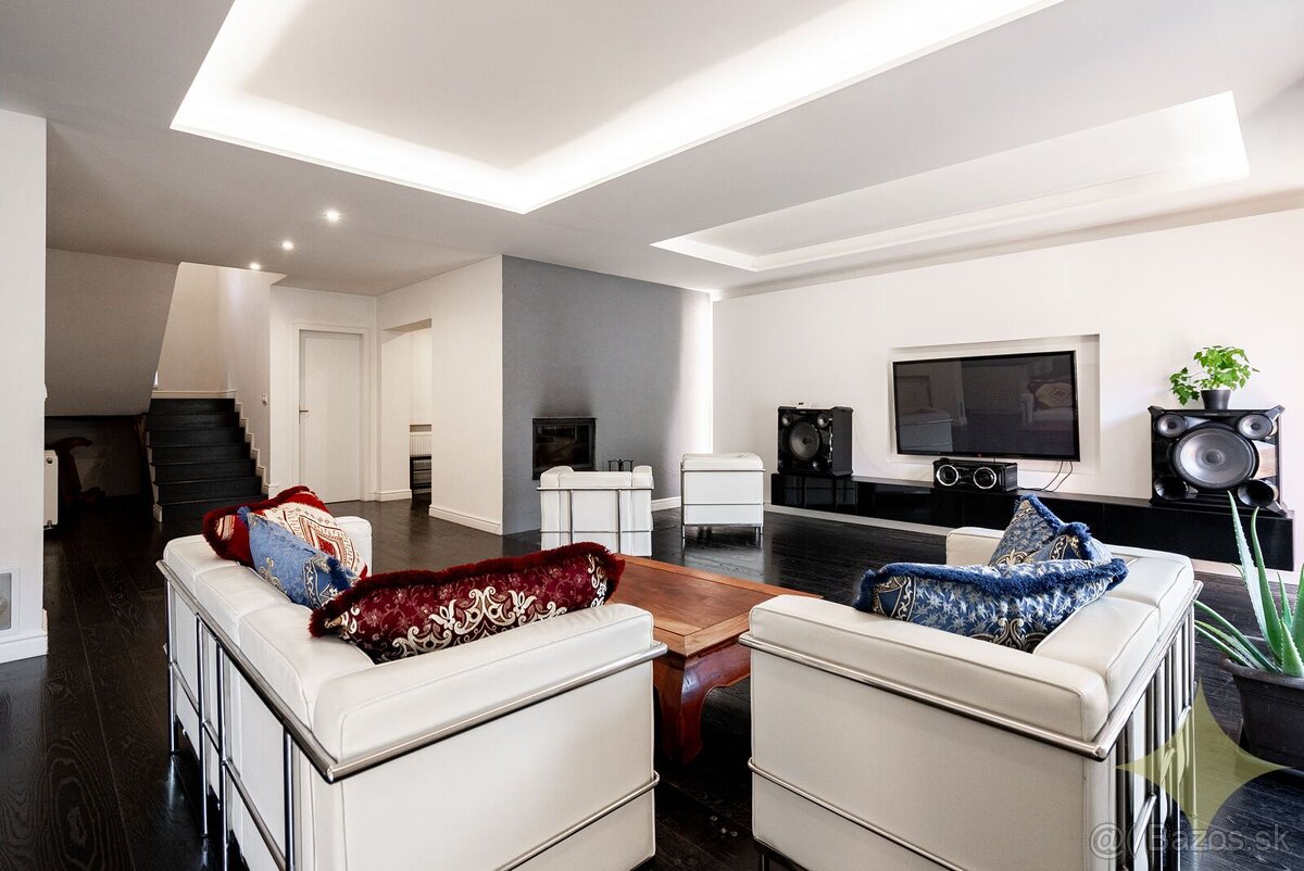 Luxus v kúpelnom mestečku pri Banskej Štiavnici. - 8