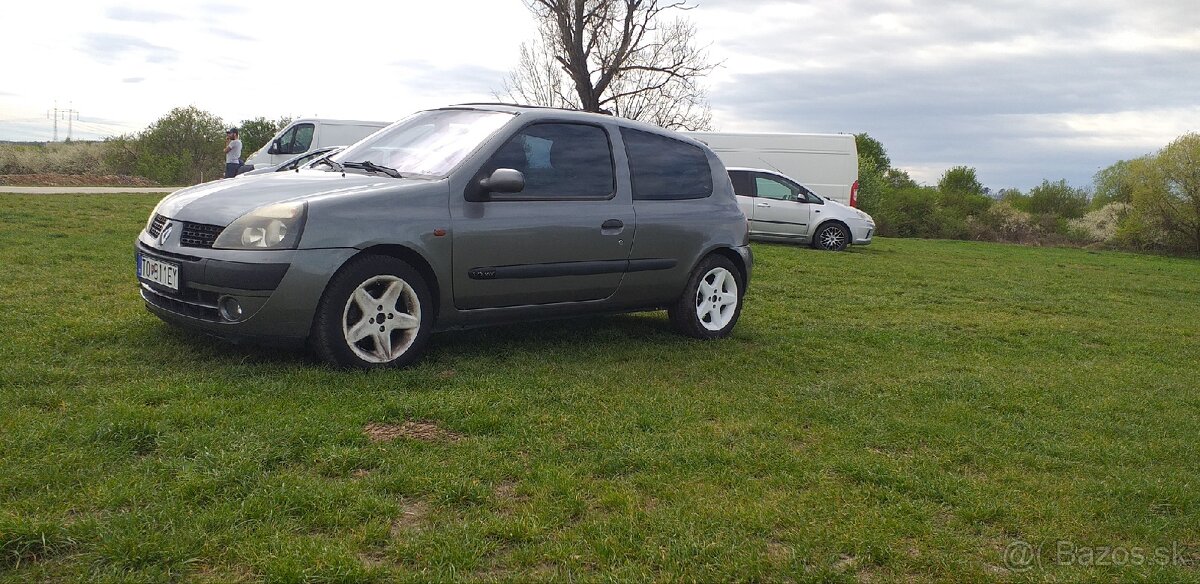 Clio 1.6 16v - 8