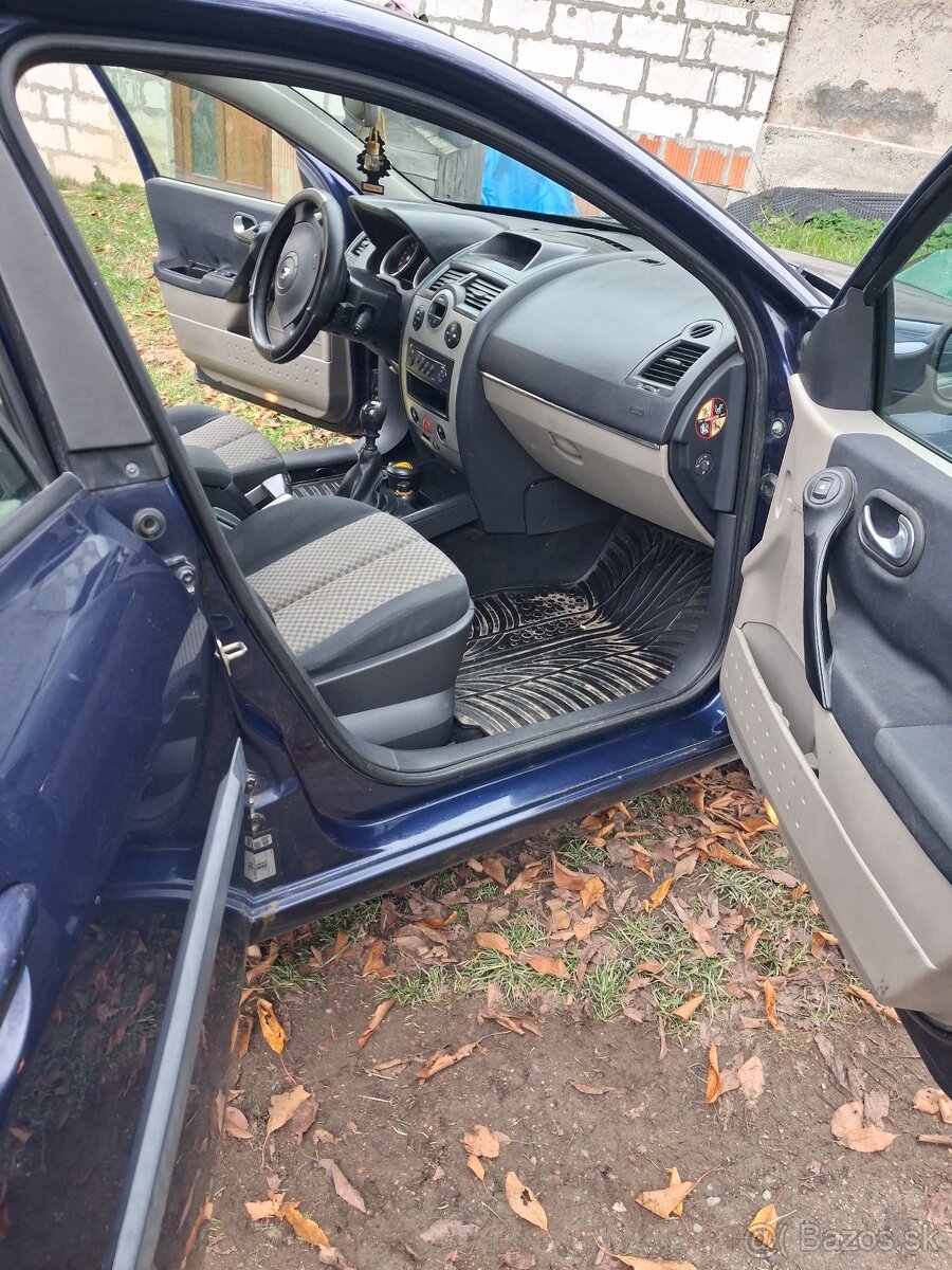 Renault megane - 8