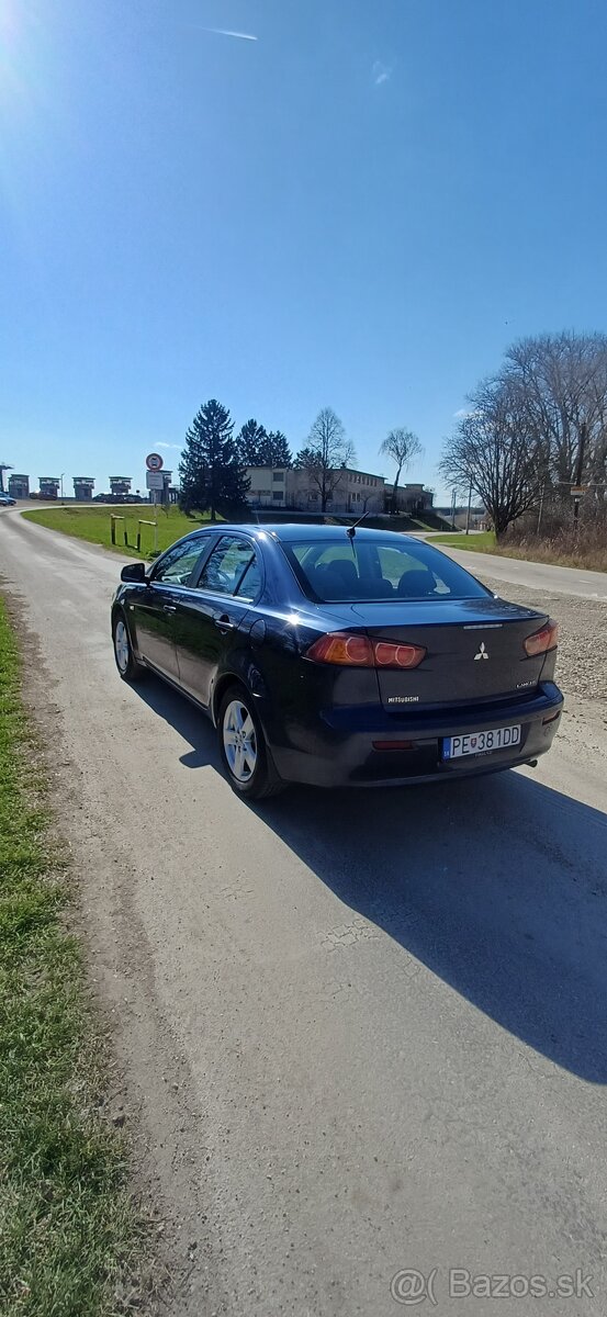 Mitsubishi Lancer 1,5 - 8