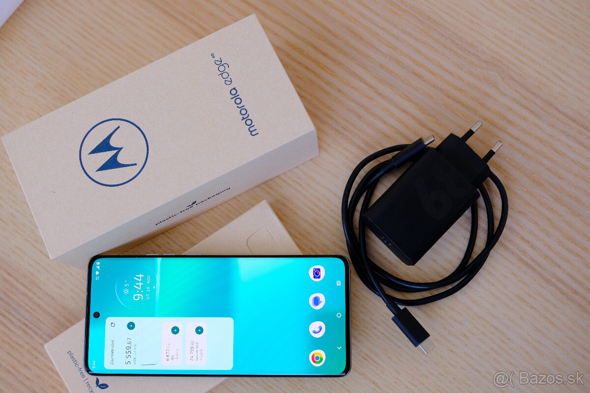 Predám mobil Motorola Edge 40 zeleny - TOP STAV - 8