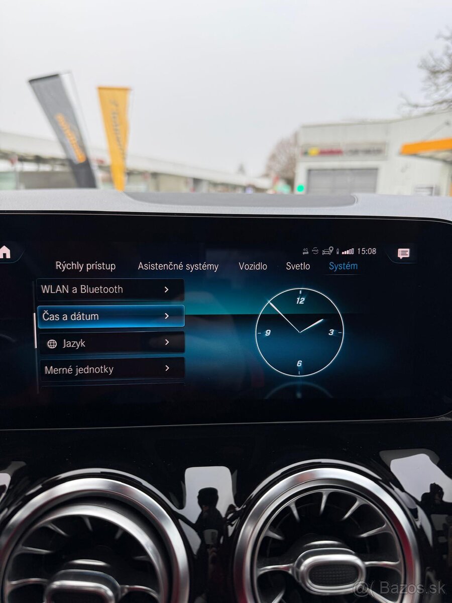 Mercedes benz GLA 220d - 8