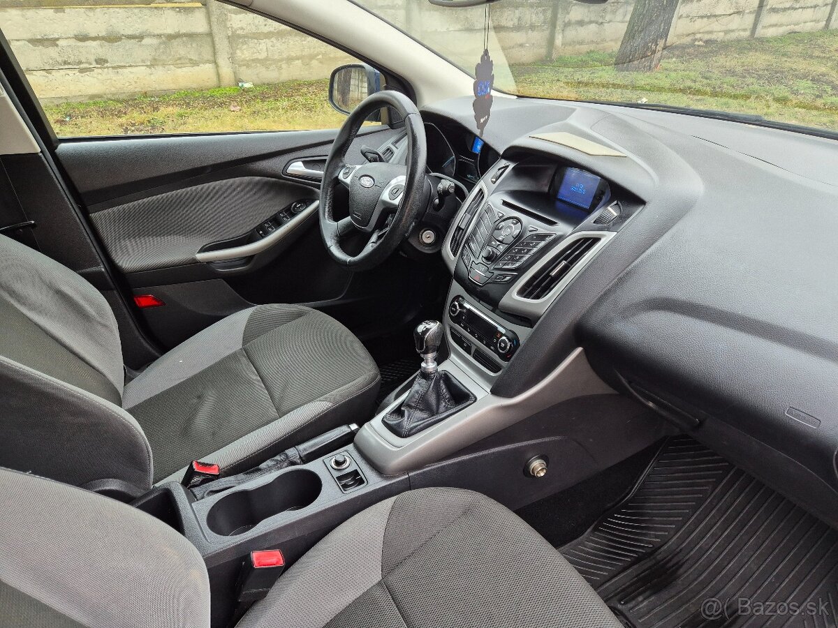 Ford Focus Combi Mk3 1.6 TDCI 70kw M6 r.v.2012 - 8