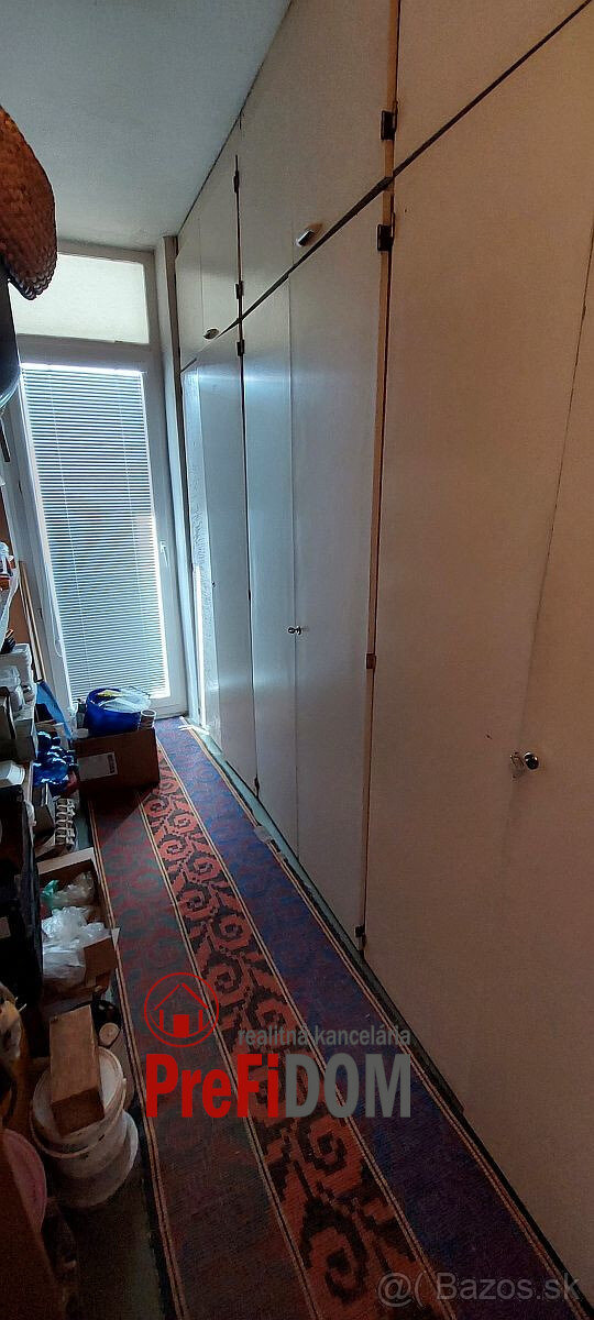 PREDAJ veľký 4 izbový byt Žarnovica. Výmera bytu 80m2. - 8