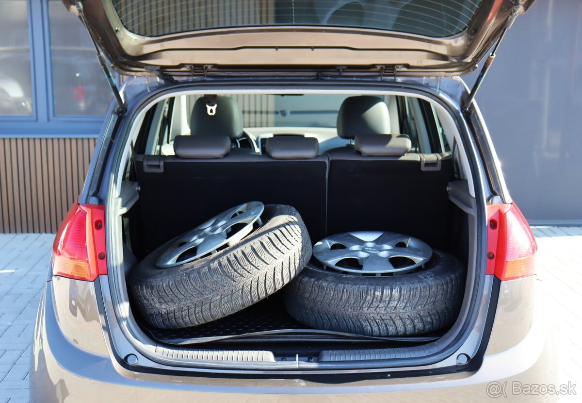 Kia Venga 1.6 CVVT TX - 8