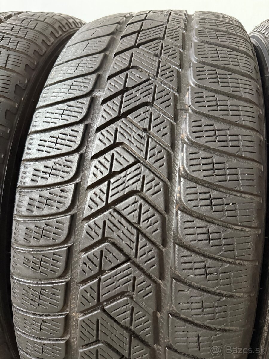 Zimné pneumatiky 235/60/18 Pirelli Scorpion Winter MO - 8