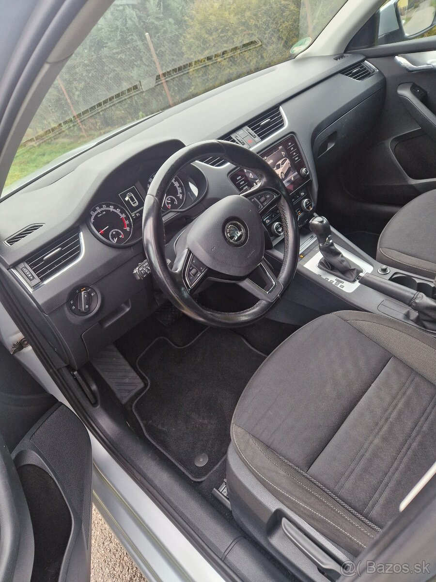 Škoda octavia 3 2.0 Tdi 110kw combi - 8