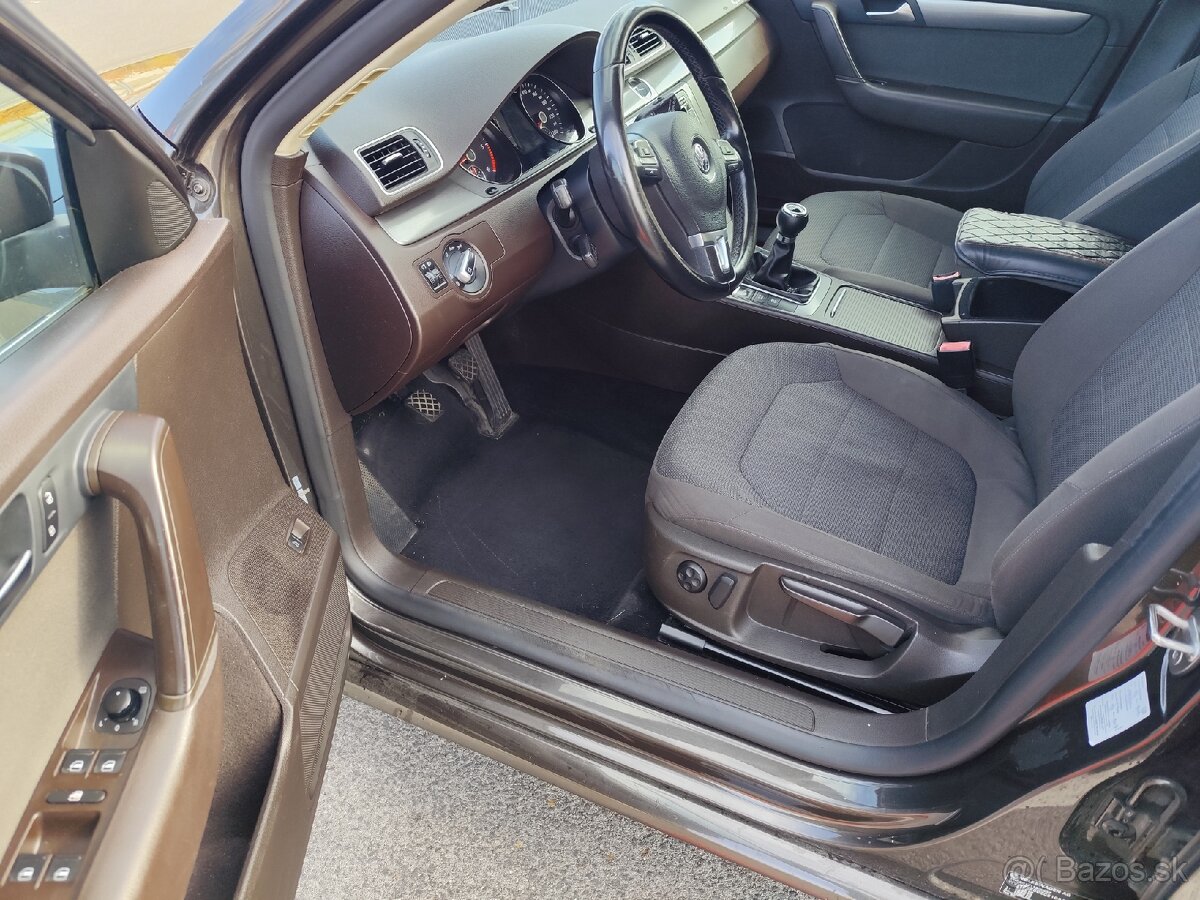 Volkswagen Passat B7 - 8